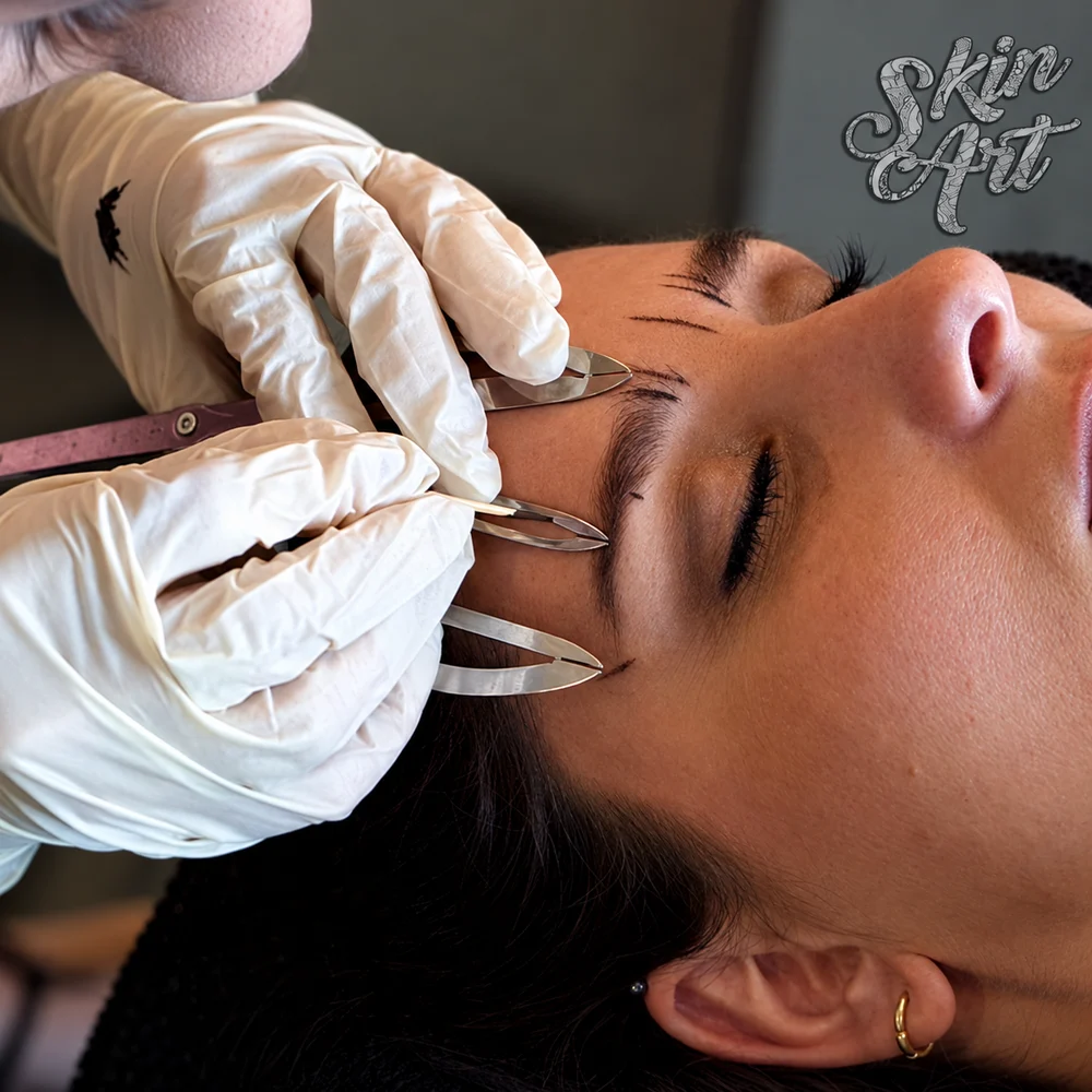 Microblading hand tool demonstration for the Skinart online microblading course